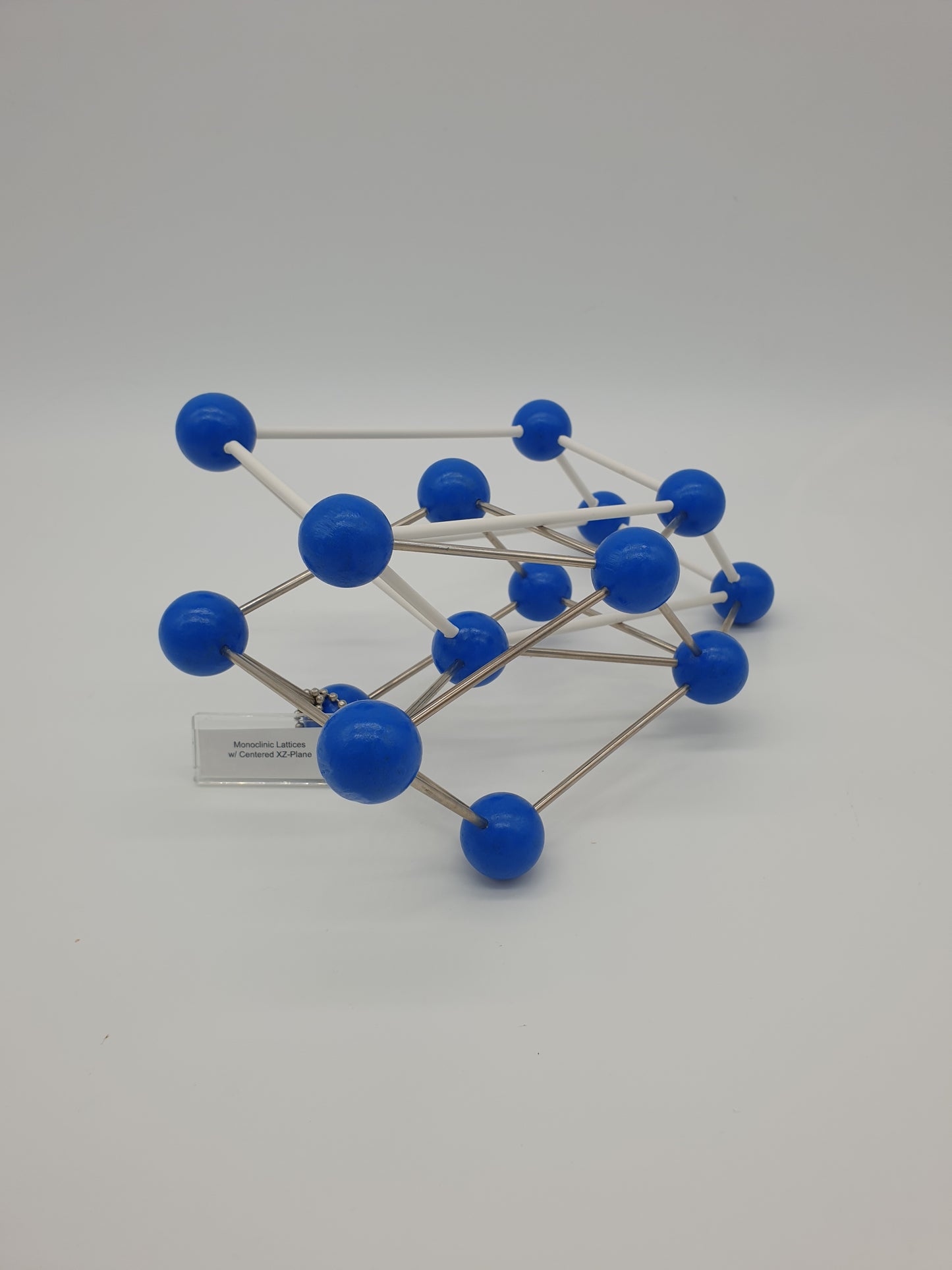 KS7998a Monoclinic Lattice with Centered XZ-Plane
