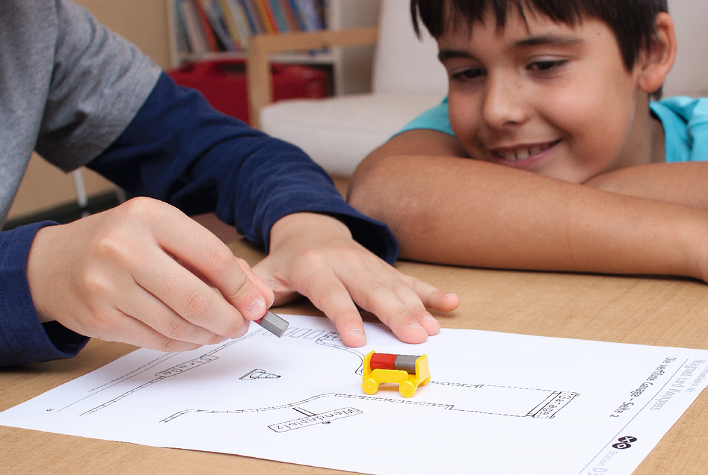 31756 Students Kit Magnet and Compass