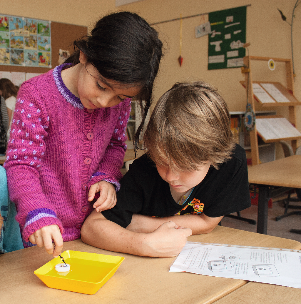 31756 Students Kit Magnet and Compass