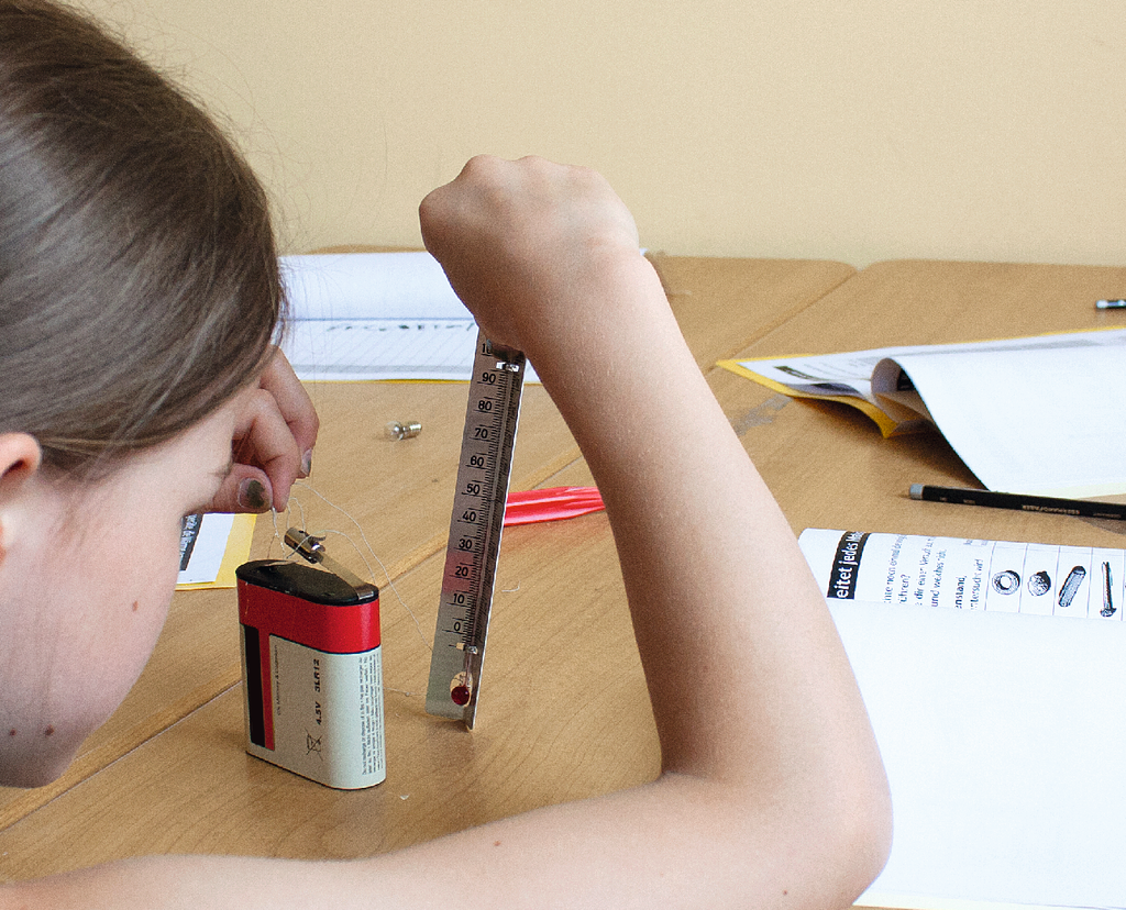 31772 Student Kit Electrical Circuits